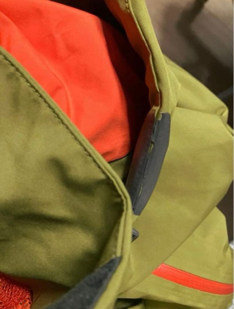 (M〜L)パタゴニア パウダーボウル(US-S)（GORE-TEXハードシェル）