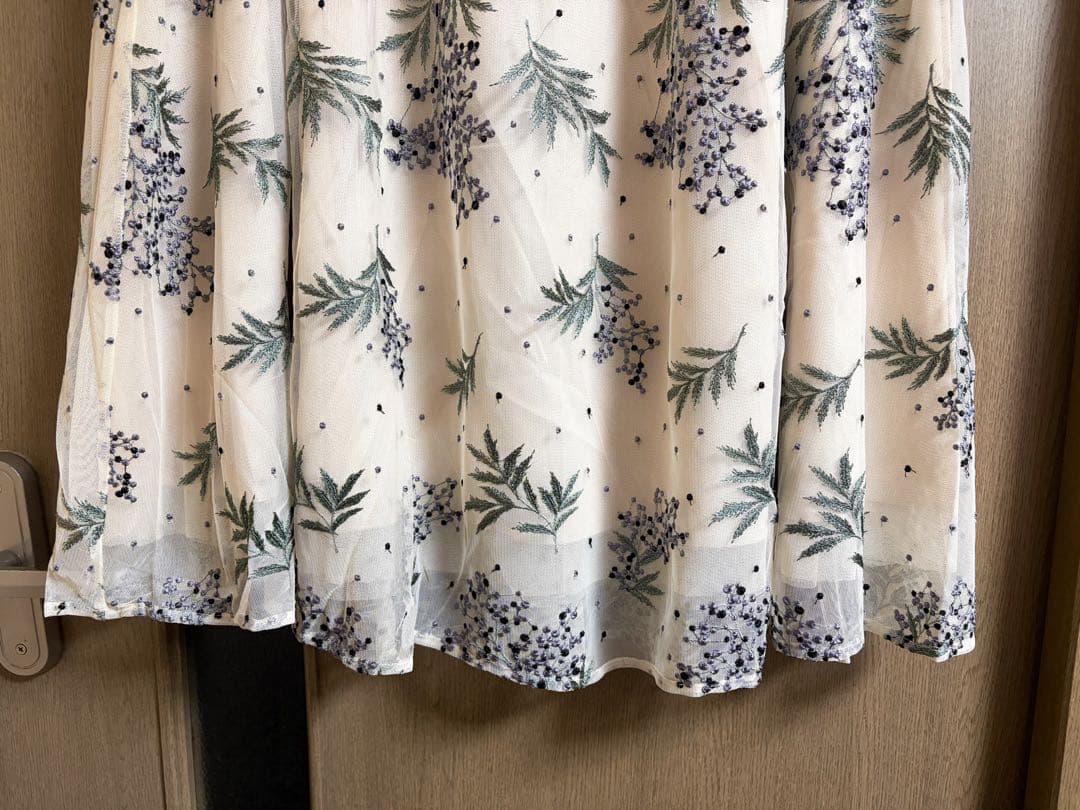 新品タグ付☆ローズティアラミモザ刺繍チュールフレアースカート大きいサイズ46