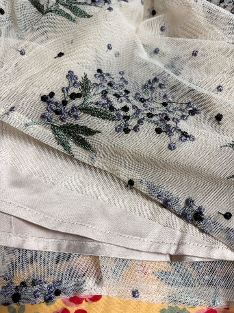 新品タグ付☆ローズティアラミモザ刺繍チュールフレアースカート大きいサイズ46