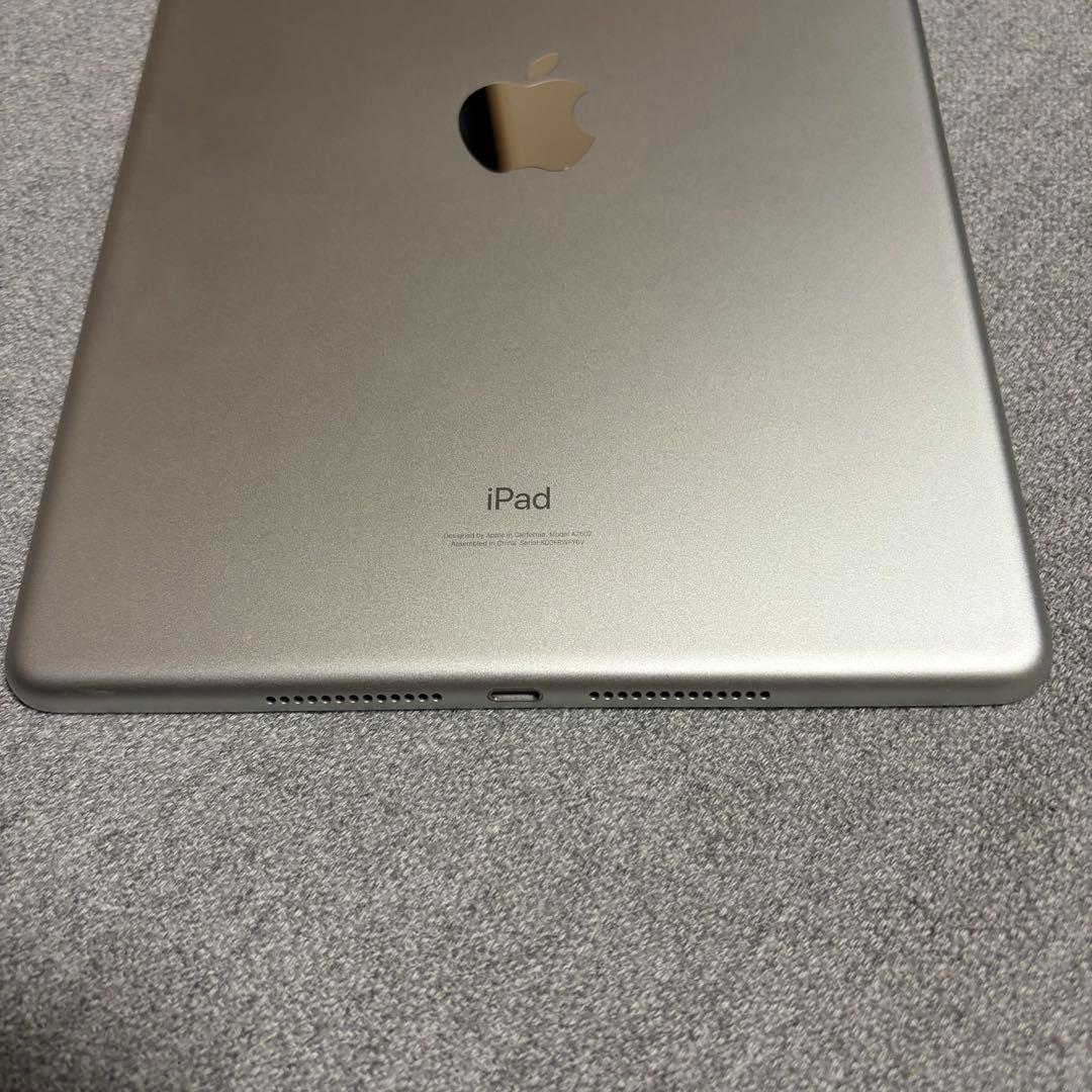 Apple iPad シルバー 本体 10.2 第9世第 Wi-Fi