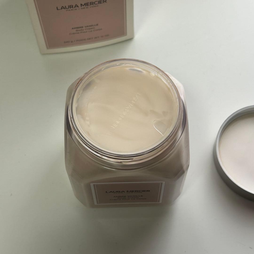 【生産終了】ローラメルシエ アンバーバニラ ボディクリーム 340g 箱付き