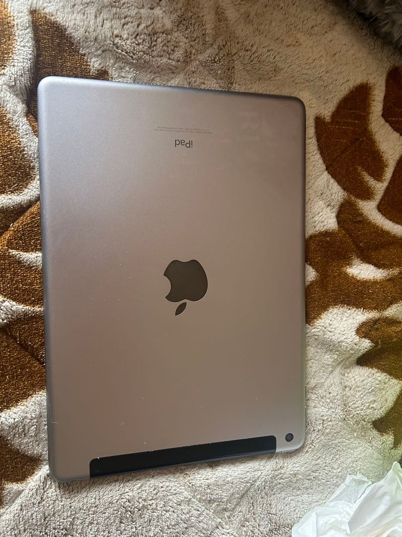 iPad第6世代箱付き