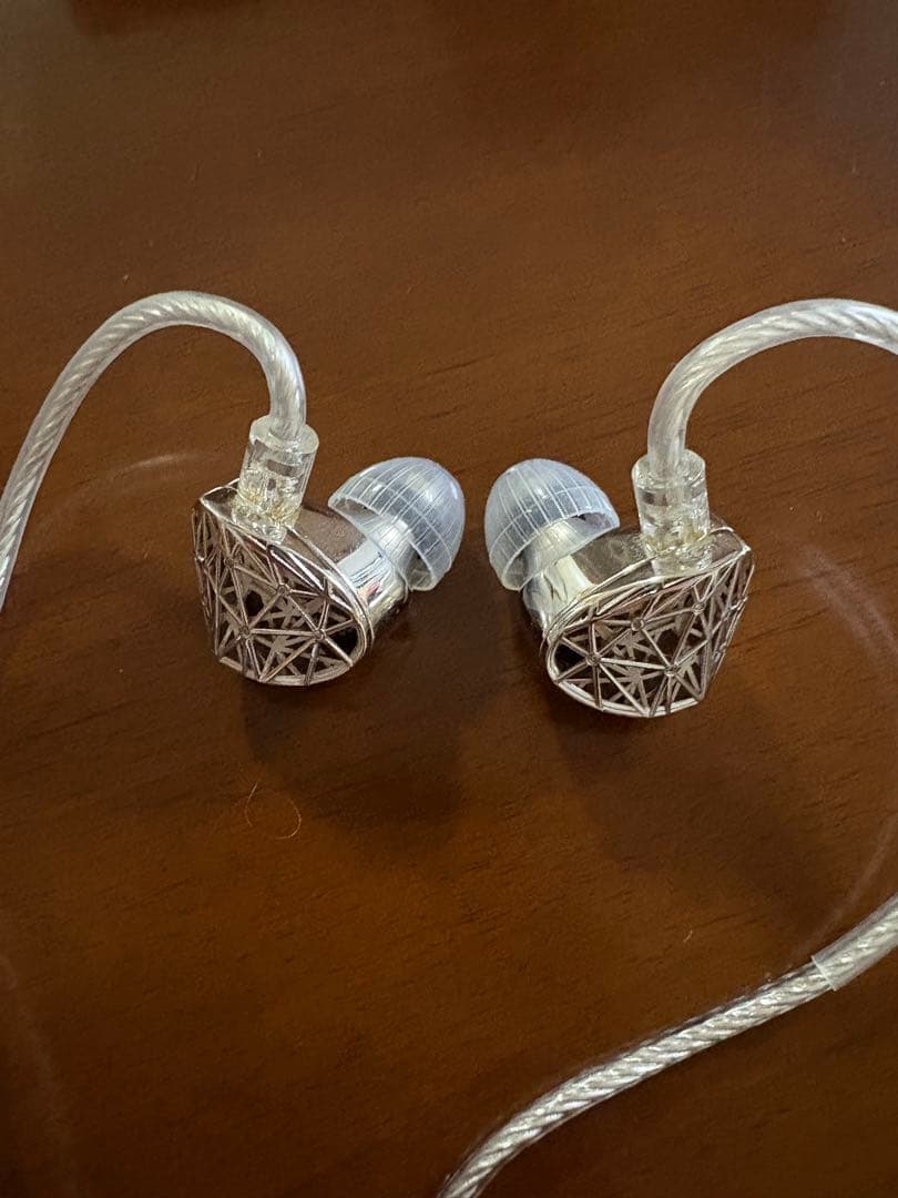 【美品】水月雨 (moondrop) 雪月花-Beautiful world