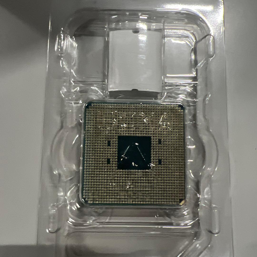 AMD CPU Ryzen 7 5700X 動作未確認