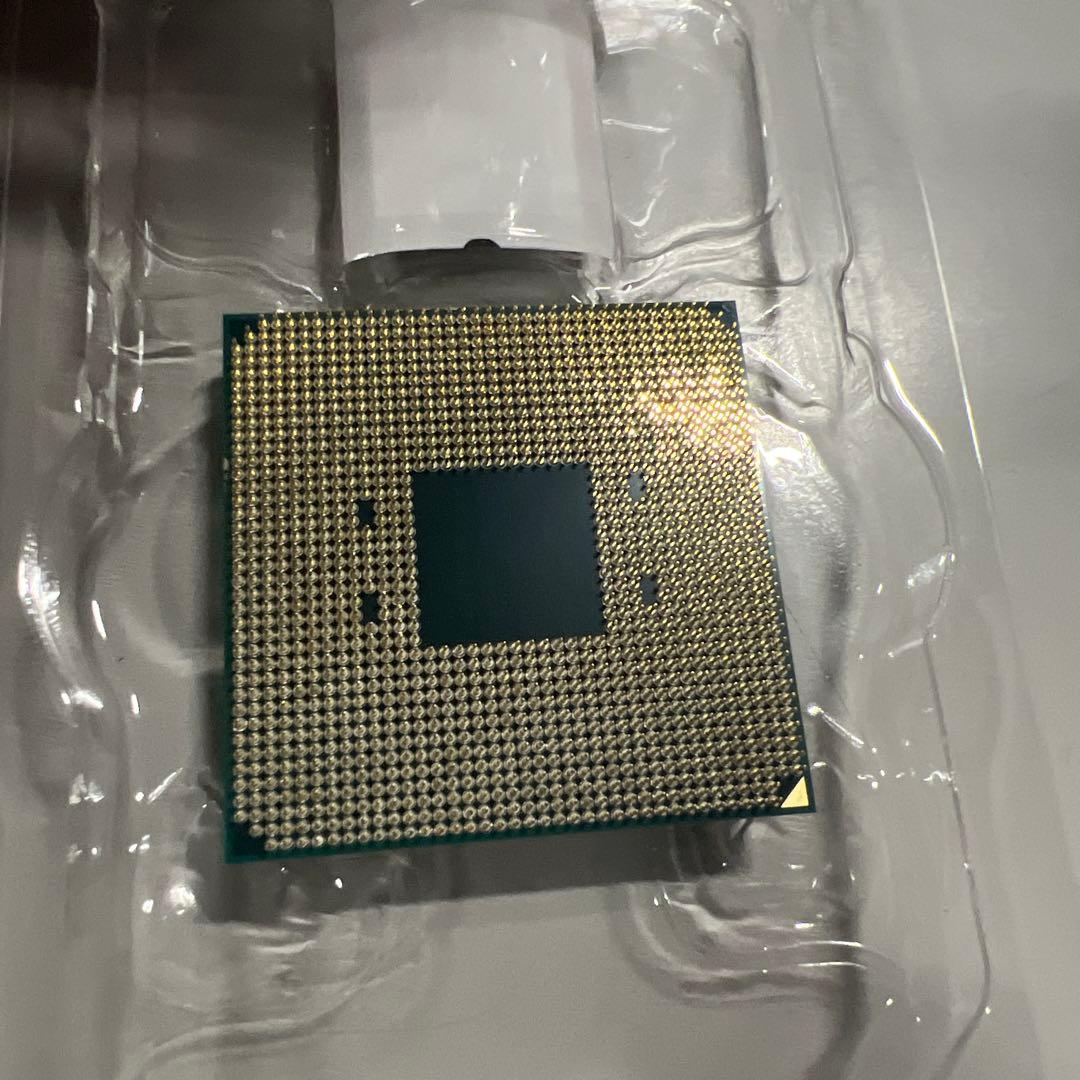 AMD CPU Ryzen 7 5700X 動作未確認