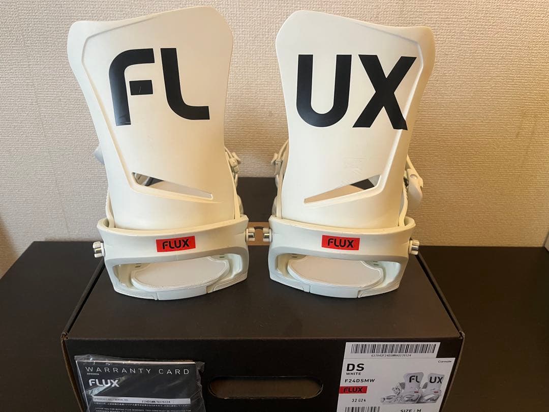 FLUX DS ホワイト Mサイズ ビンディング
