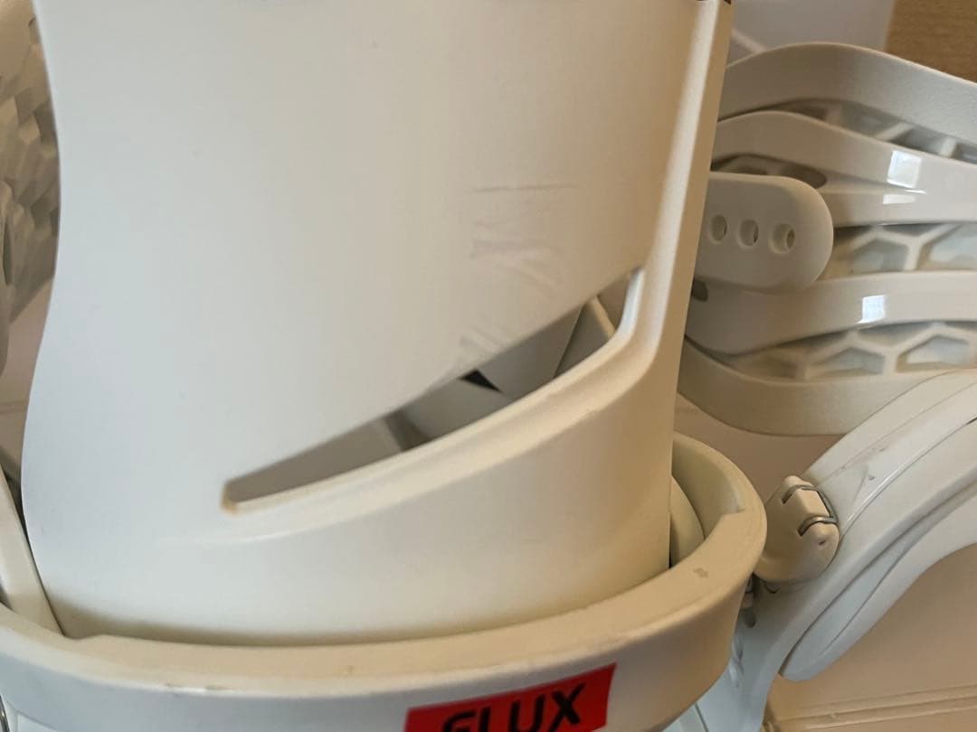 FLUX DS ホワイト Mサイズ ビンディング