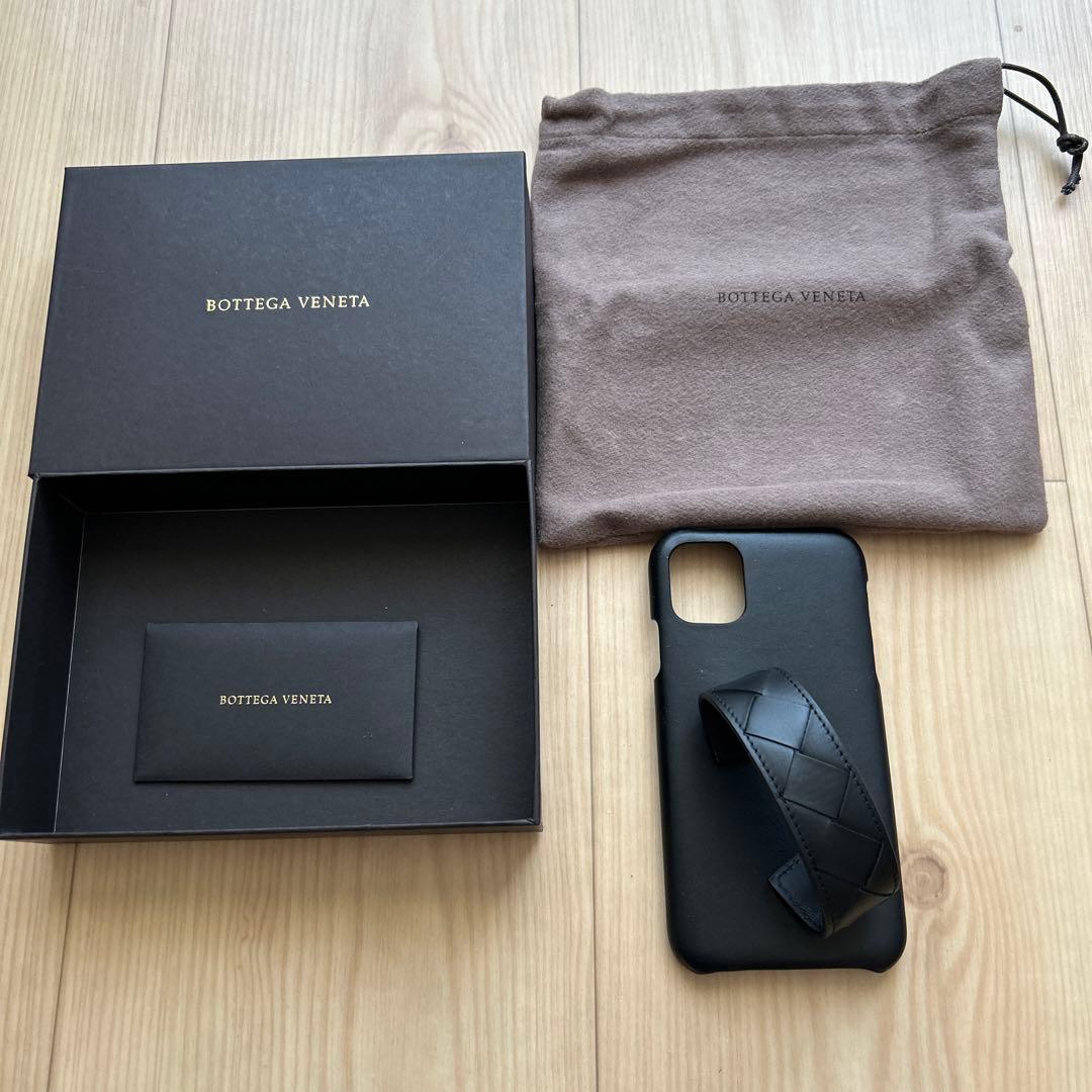 lily　iPhone11ケース