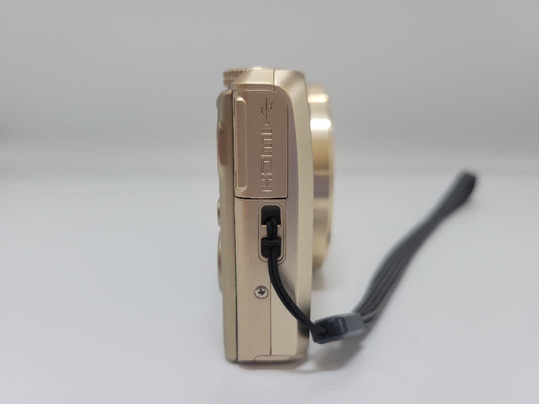 Nikon COOLPIX S7000 動作確認済み 美品 バッテリー付