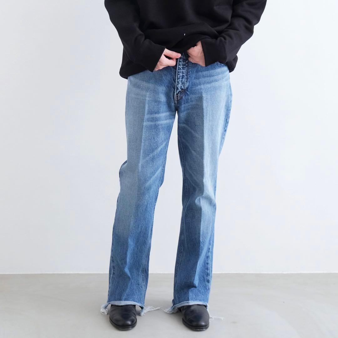 新品 INSCRIRE FLARE DENIM（BLUE USED）