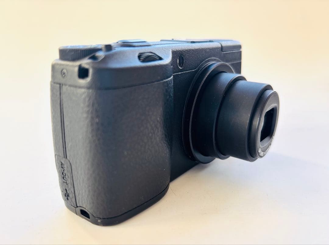 【美品】RICOH デジタルカメラGRII＋GRⅡコンプリートガイド付き