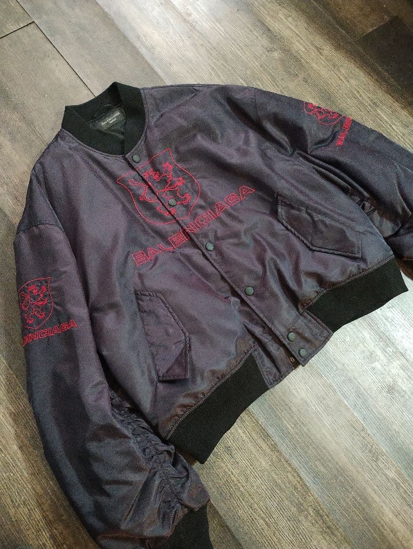 ロゴ 刺繍 ジャケット