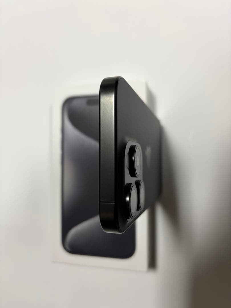 Apple iPhone 15 Pro ブラックチタニウム 128GB 本体