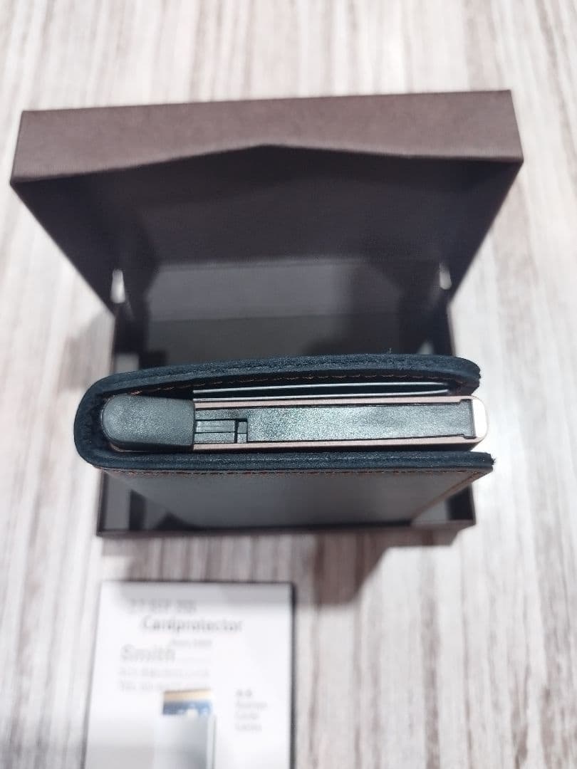 SECRID カードプロテクター カードケース