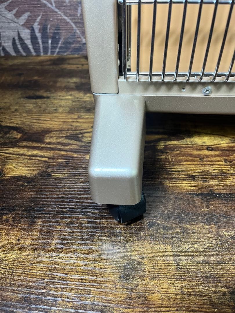 訳ありでも良品　サンルミエ キュート E800LS 遠赤外線暖房器 日本製