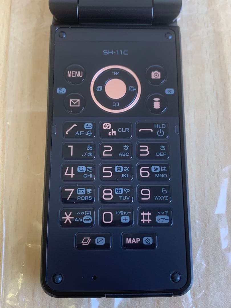 未使用保管品 ガラケー docomo FOMA 白ロム まとめ 15台 携帯電話