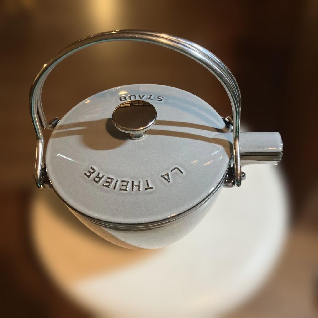 S*A様 STAUB LA THIERE グレー やかん　琺瑯