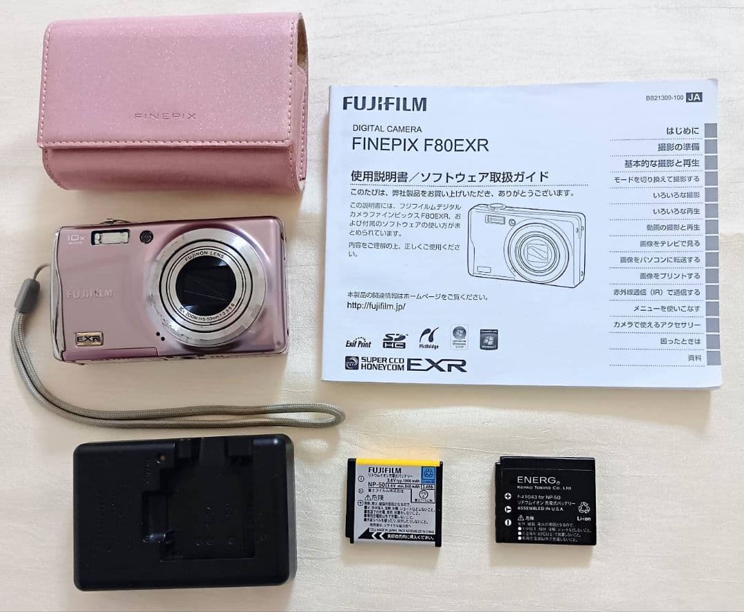 FUJIFILM FinePix F80EXR ピンク デジカメ