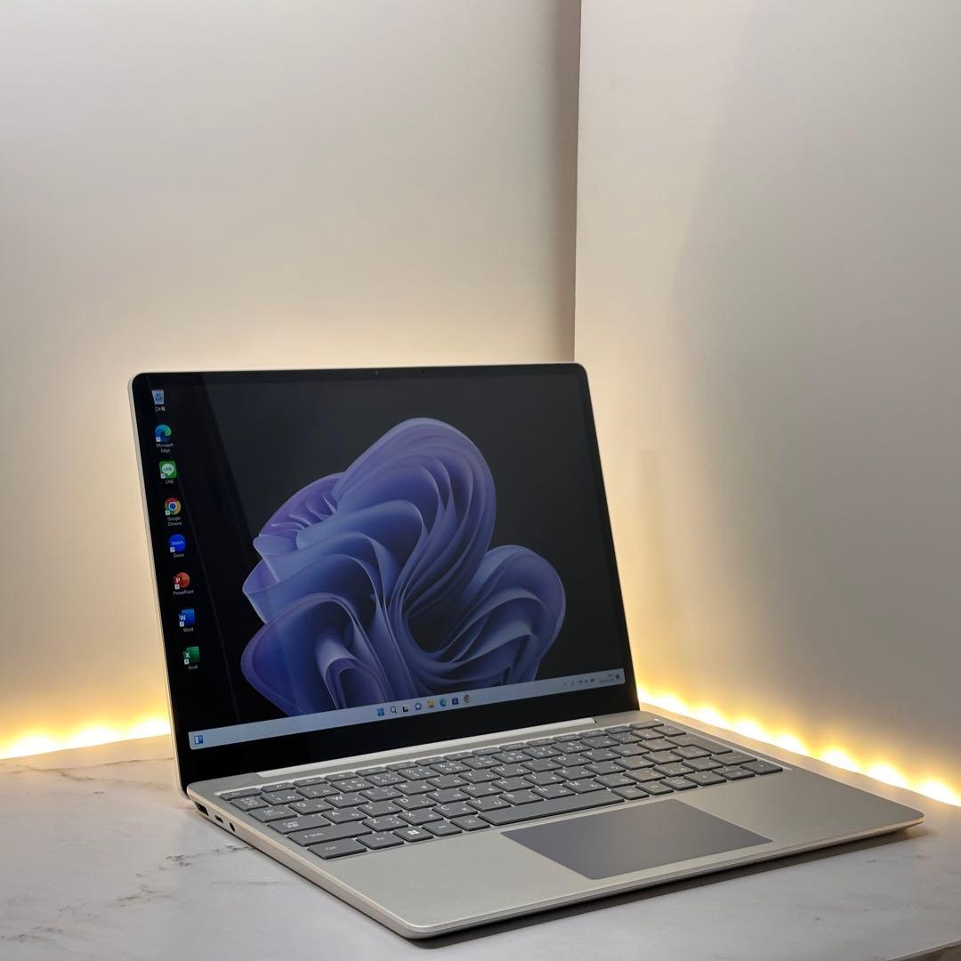 【化粧箱付属】Surface Laptop Go 2 Corei5/8/256