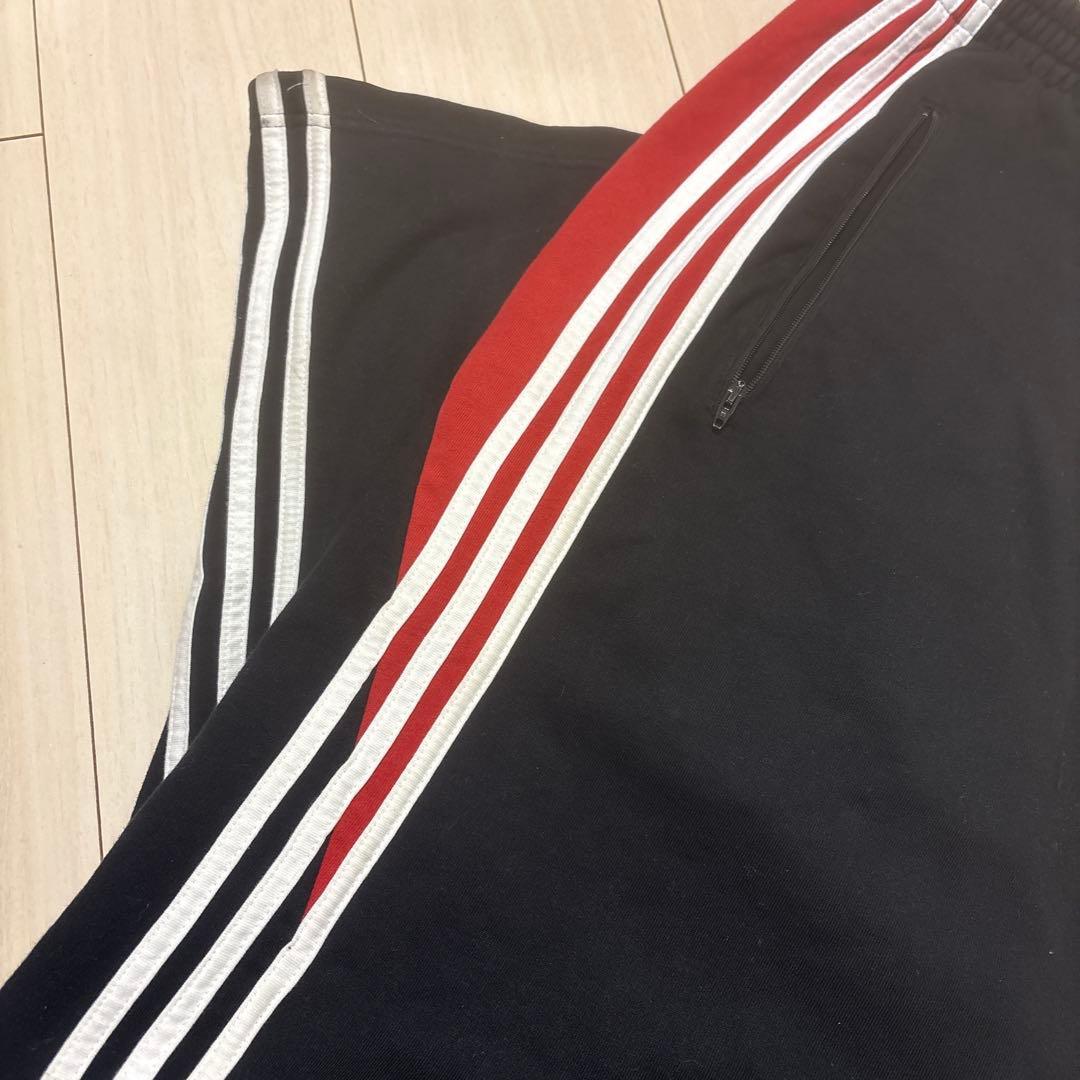 adidas × balenciaga パンツ ストライプ アディバレ ジャージ