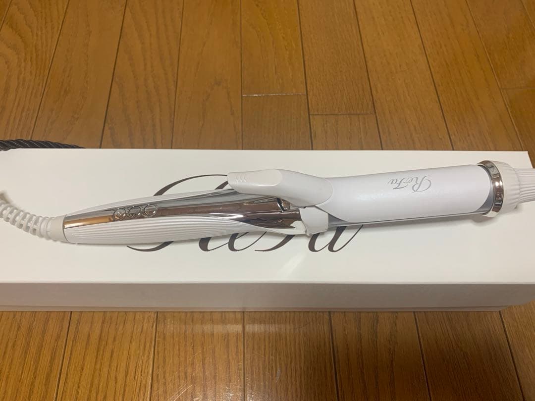 リファ　カールヘアアイロン ホワイト　32mm