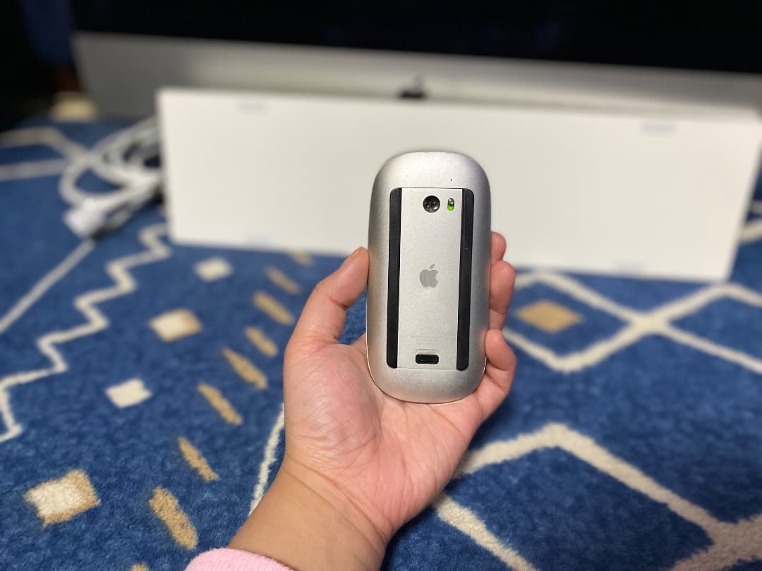 Apple iMac 21.5インチ(2015年後半)