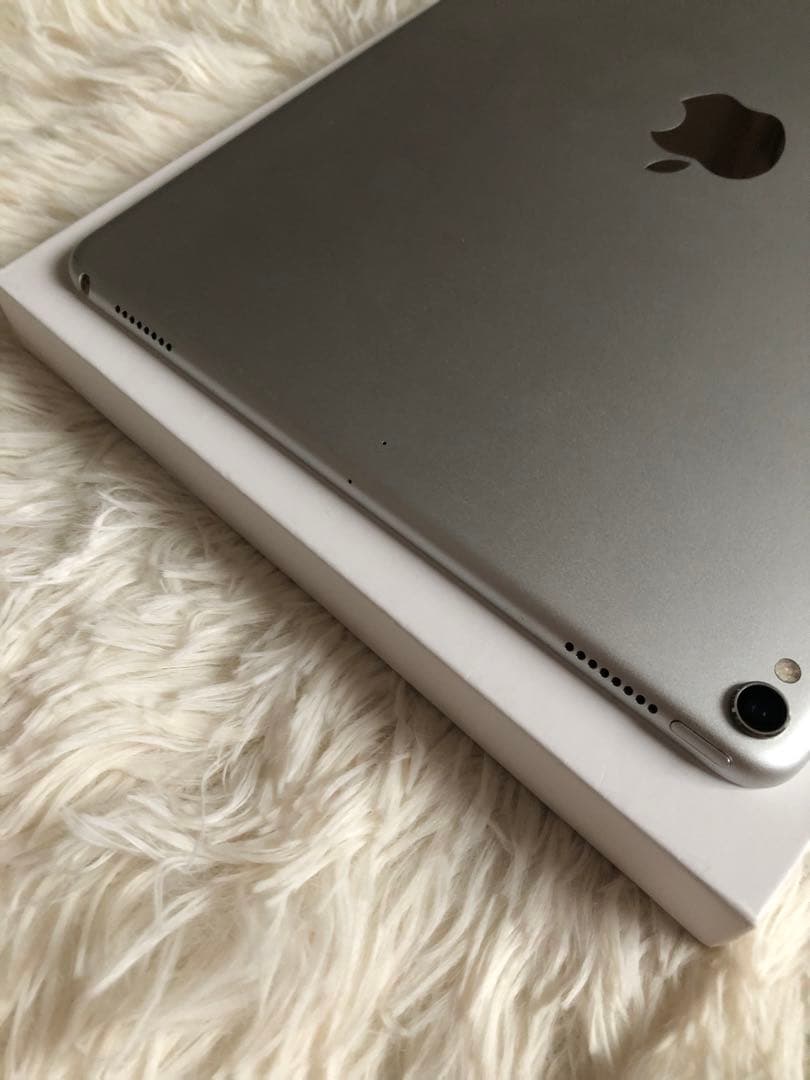 【完動品】iPad Pro 10.5 64GB 【すぐ発送】