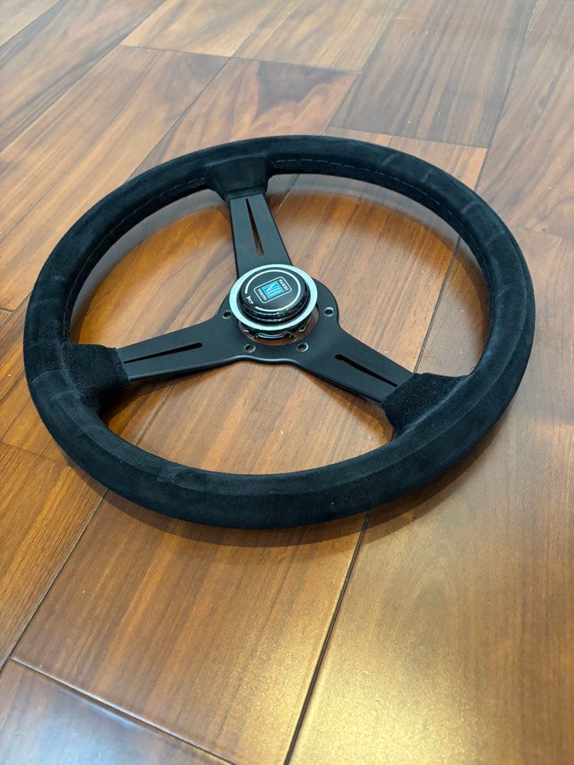 ナルディ　ステアリング　スエード　33パイ