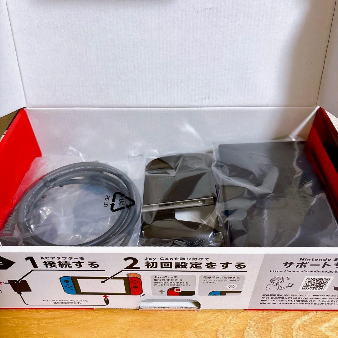 【未使用に近い】 バッテリー強化型 Nintendo Switch 本体 赤青