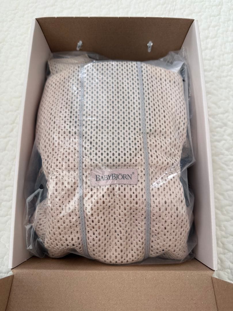 BABYBJÖRN ベビービョルン　メッシュ抱っこ紐