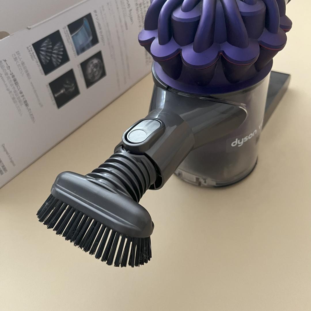 サンディ　新品同様　ダイソンV6 ハンディタイプ　掃除機　各種付属品付