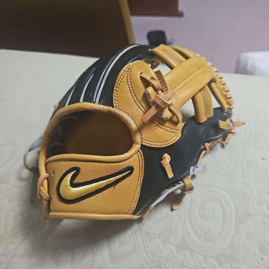 Nike 軟式グローブ 黒/黄