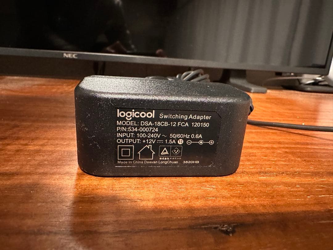 【Logicool ロジクール】 MeetUp （ミートアップ） 4K カメラ