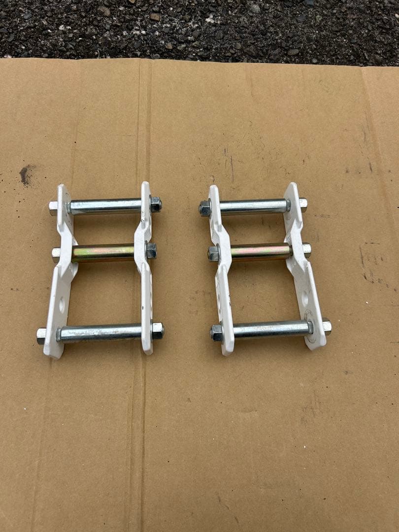 ランクル60 デューン　シャックル　新品