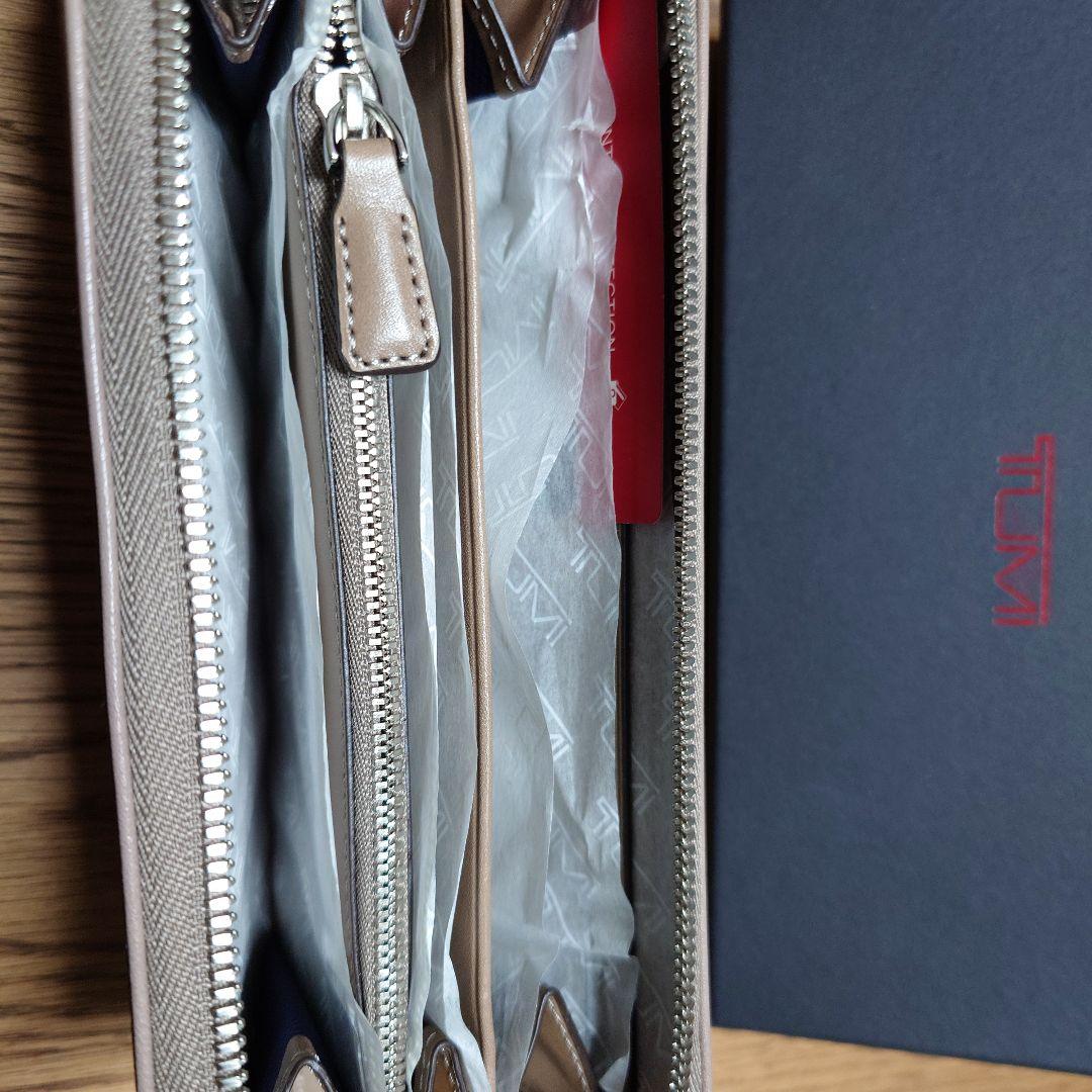 ＴＵＭＩ 長財布　未使用