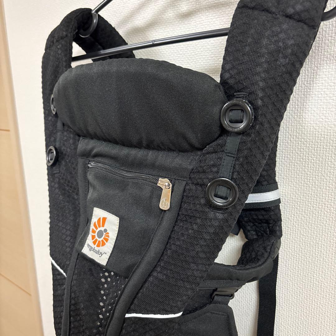 ねこ 箱無し価格【美品】エルゴ　オムニブリーズ　オニキスブラック