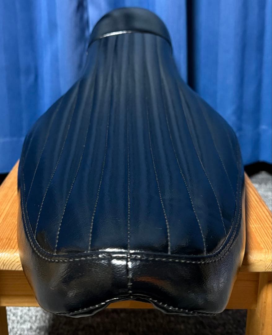 ハーレー スポーツスター '86~'03 モーターロック ベーツタイプ シート