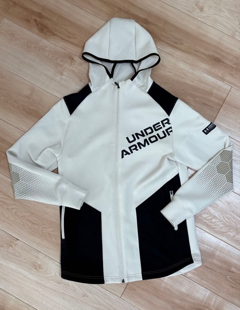 アンダーアーマー ハイブリッド ジャケット パンツ セットアップ　Ｌサイズ