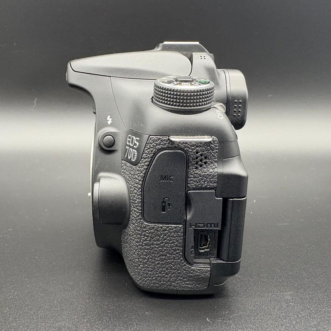 Canon EOS 70D デジタル一眼レフカメラ キャノン Camera