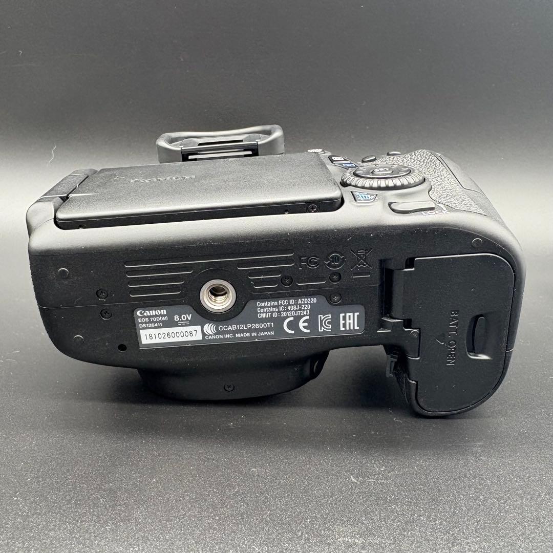 Canon EOS 70D デジタル一眼レフカメラ キャノン Camera
