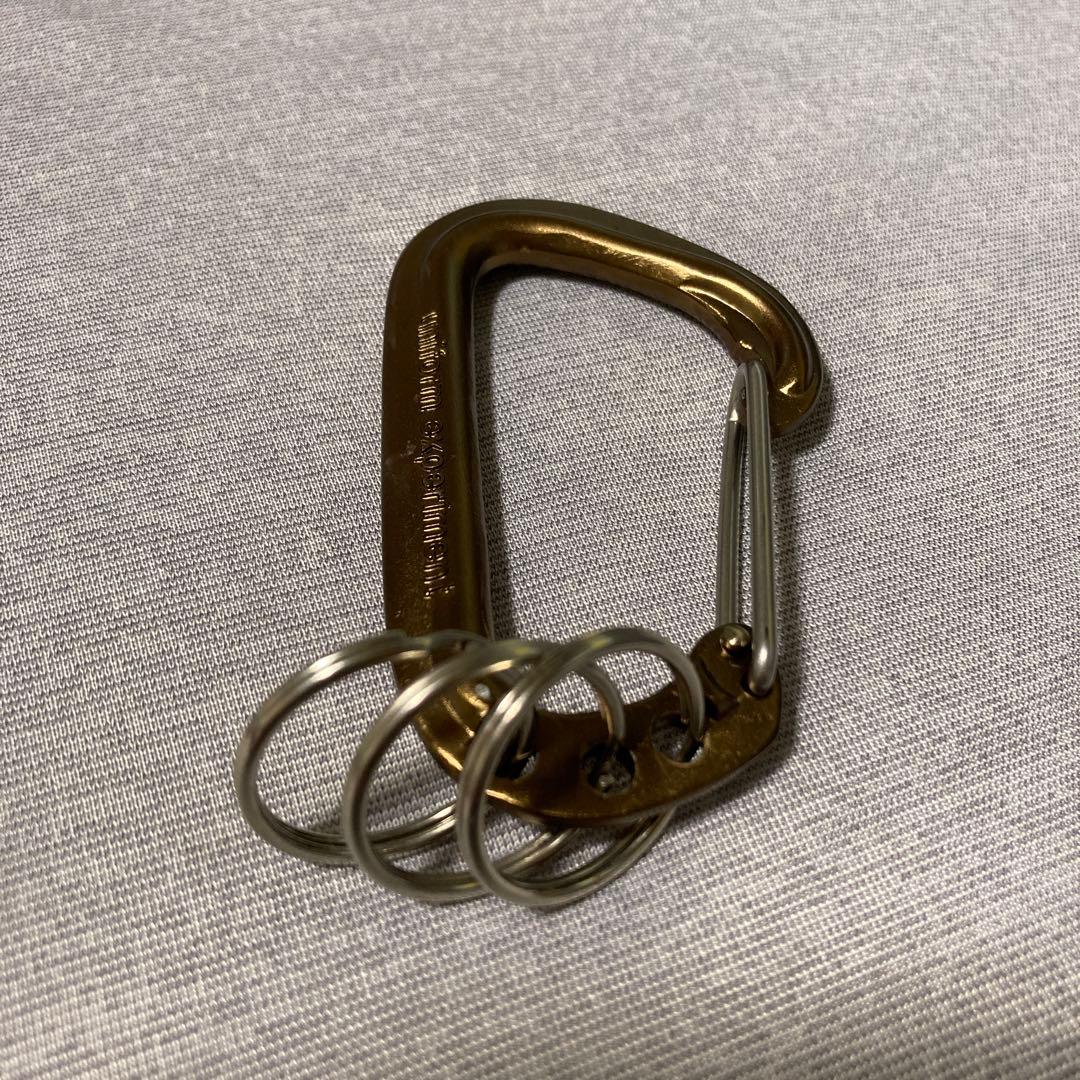 uniform experiment カラビナ型キーホルダー ゴールド