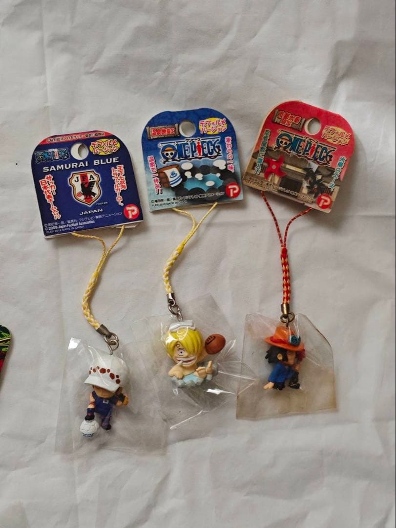 ONE PIECE ワンピース　根付　ご当地ストラップ　マスコット