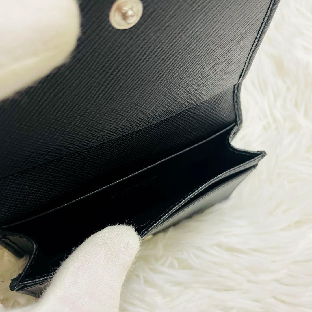 新品✨付属完備✨PRADA 名刺入れ カードケース サフィアーノレザー 三角ロゴ