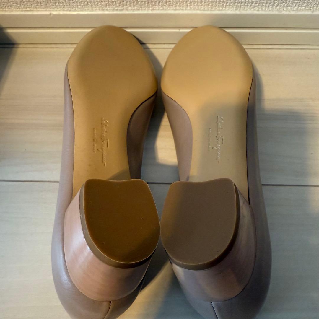 最終値下げ【未使用・長期保管品】サルバトーレフェラガモ パンプス ピンクベージュ