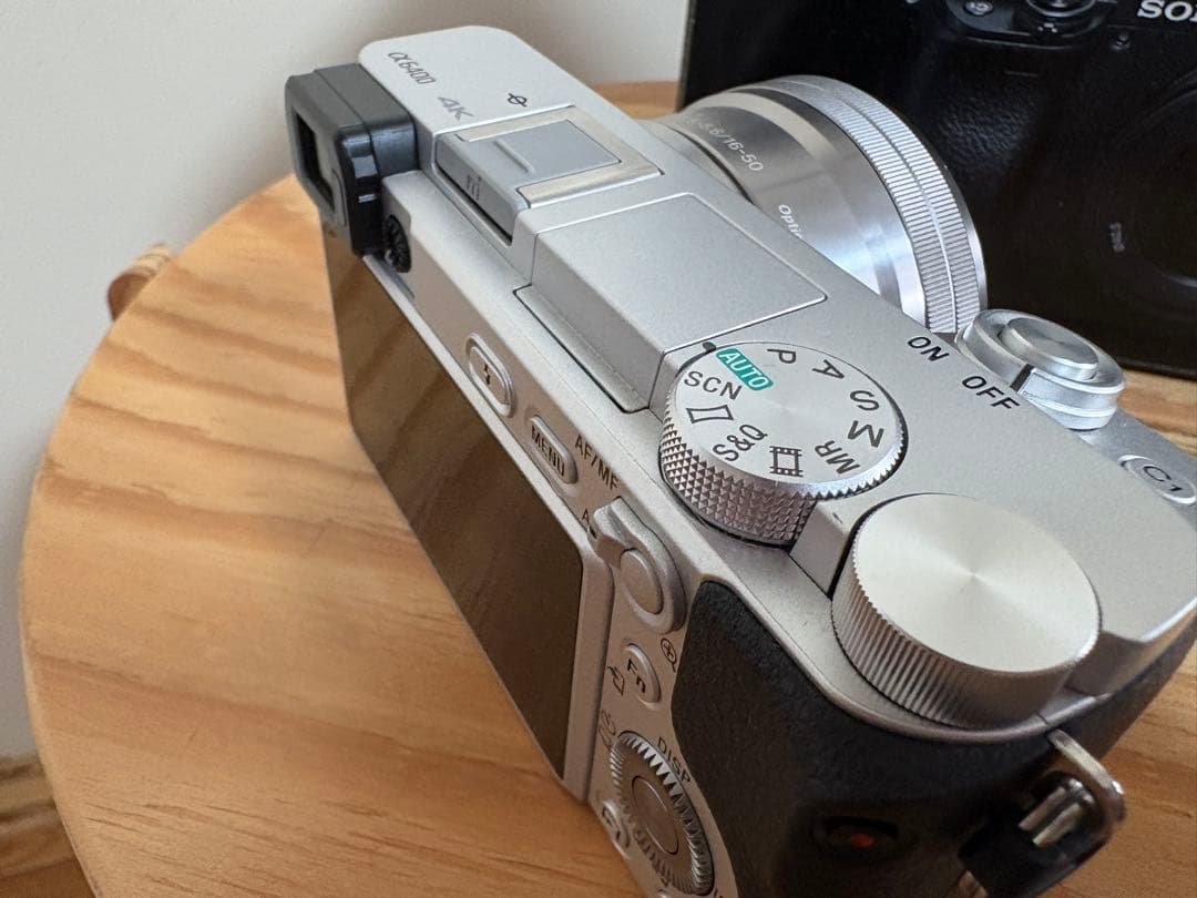 【美品】SONY α6400 （E PZ 16-50mm OSS）元箱付き