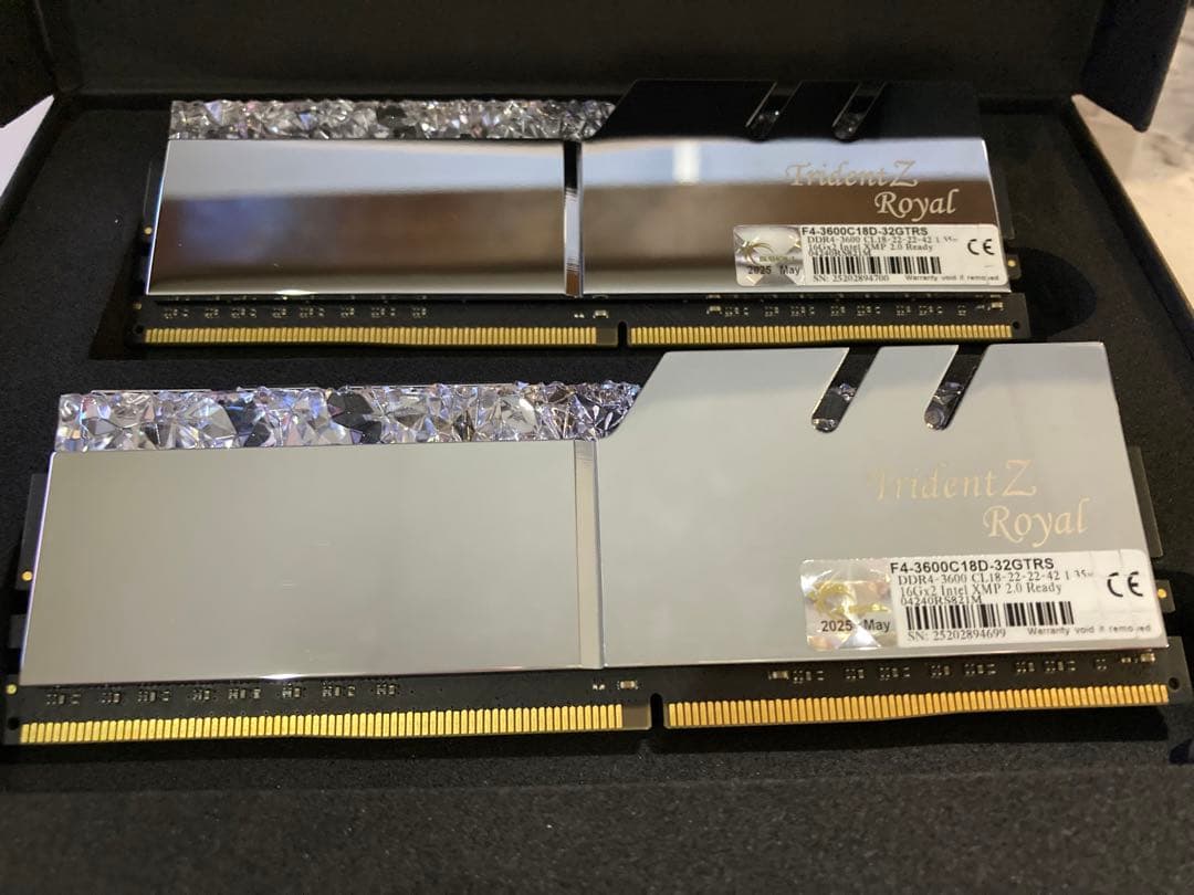 G.SKILL Trident Z  DDR4 32GB メモリー