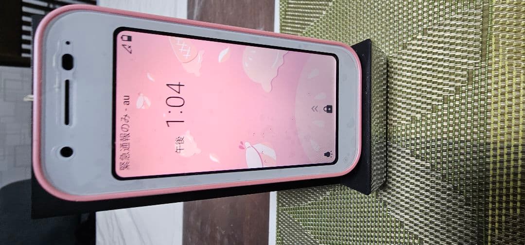 のキッズ向け携帯電話 mamorino6 マモリーノ6 ピーチピンクです。