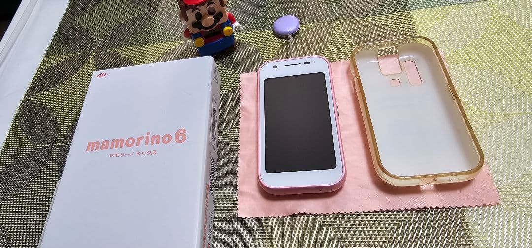 のキッズ向け携帯電話 mamorino6 マモリーノ6 ピーチピンクです。
