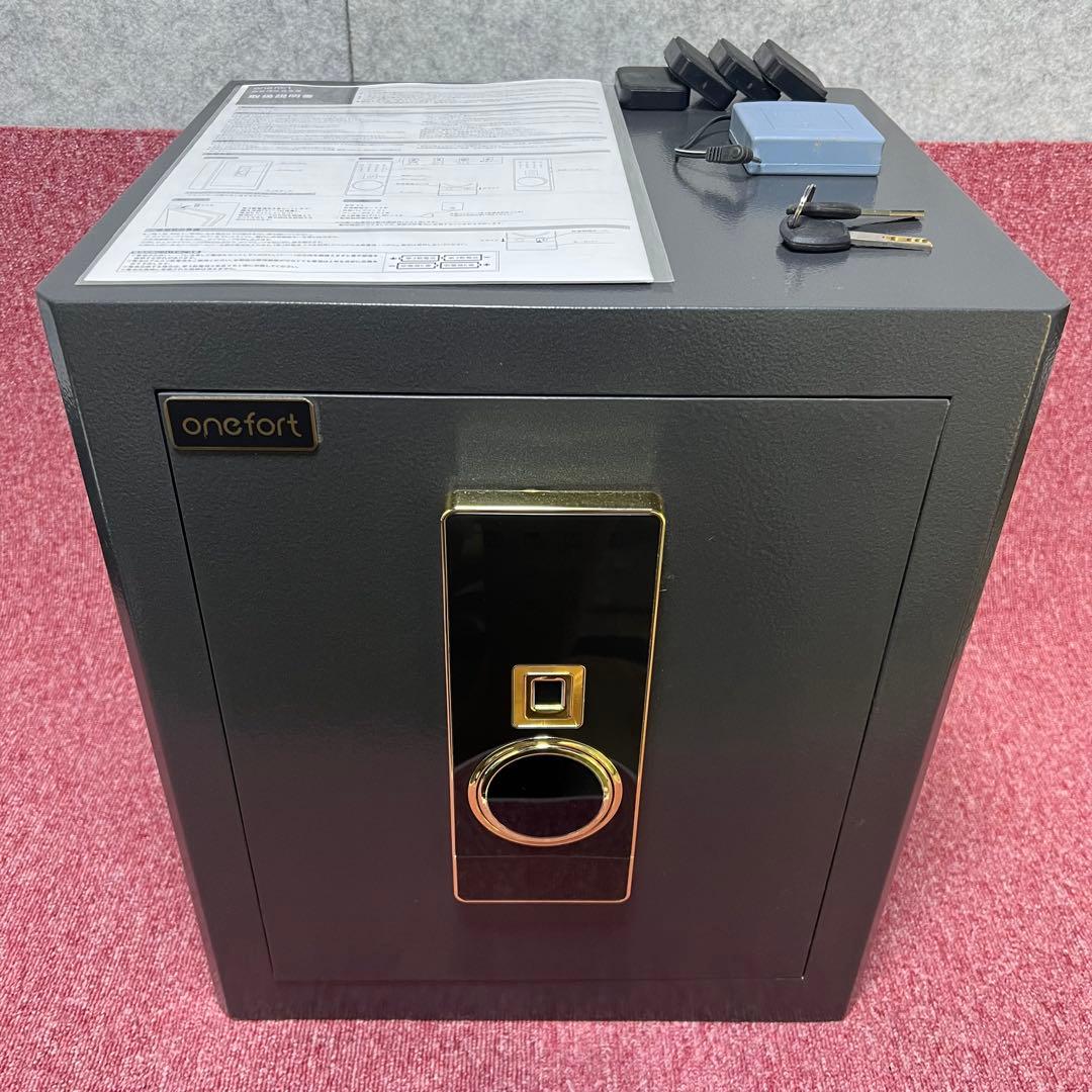 ［4069］ onefort 指紋認証式 電子金庫 36L ブラック