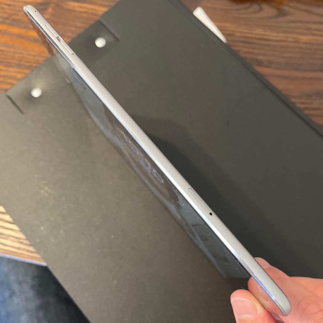 Apple iPad mini 4 モデル 16GB 手帳型ケース付き